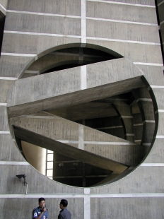 National Assembly in Dhaka - foto: Ondřej Pleštil, 2012