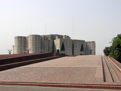 National Assembly in Dhaka - foto: Ondřej Pleštil, 2012