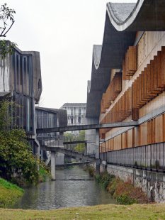 Kampus čínské akademie výtvarných umění - foto: Vít Podráský