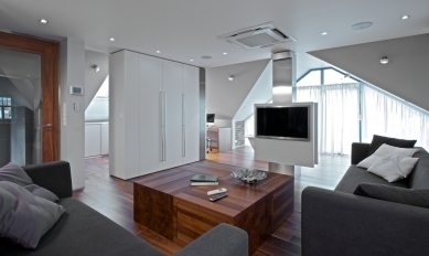 Ground floor apartment in a villa district - foto: Iveta Kopicová