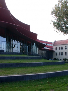 Hans Otto Theater  - foto: Petr Šmídek, 2006