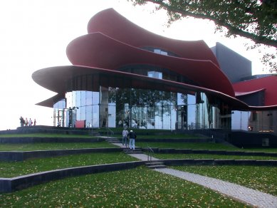 Hans Otto Theater - foto: Petr Šmídek, 2006