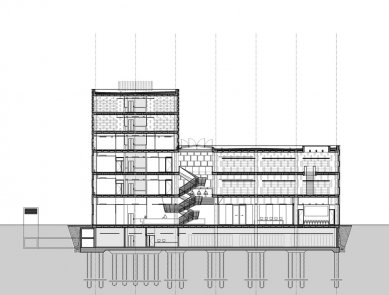 Univerzitní knihovna v Katovicích - Řez - foto: HS99