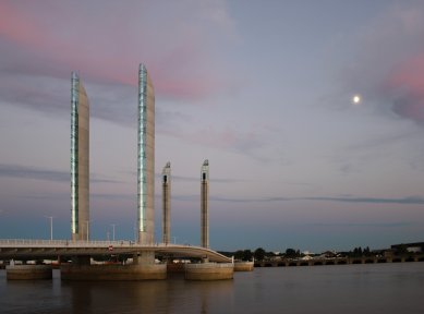 The Chaban Delmas Bridge - foto: Ing. Jitka Pressová