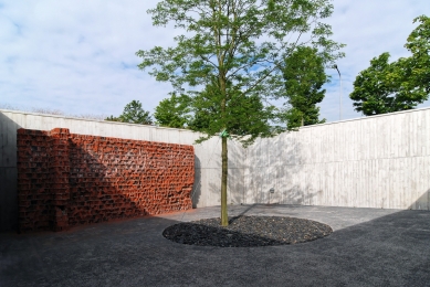 Krematorium Uitzicht - foto: Petr Šmídek, 2012