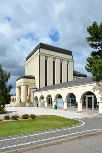 Krematorium a urnový háj v Liberci - foto: Petr Šmídek, 2013