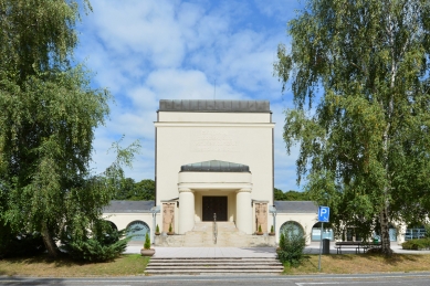 Krematorium a urnový háj v Liberci - foto: Petr Šmídek, 2013