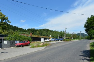 Hospodářské budovy Centra ekologické výchovy - foto: Petr Šmídek, 2013