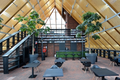 Veřejná knihovna Spijkenisse - foto: Petr Šmídek, 2016