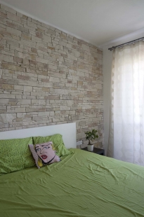 Transformation of a small apartment in a brick building - foto: Jiří Ernest