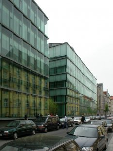 Munich Re South 1 - foto: Petr Šmídek, 2003