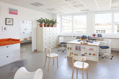 Interior of a private office and waiting room of a children's doctor - foto: Tomáš Balej