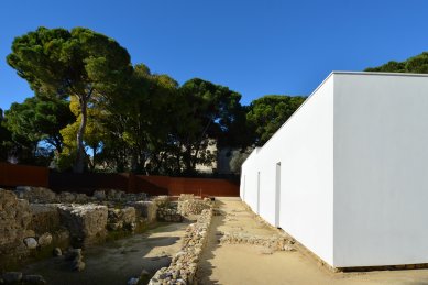 Musealization of the Archaeological Site of Praça Nova of São Jorge Castle - foto: Petr Šmídek, 2013