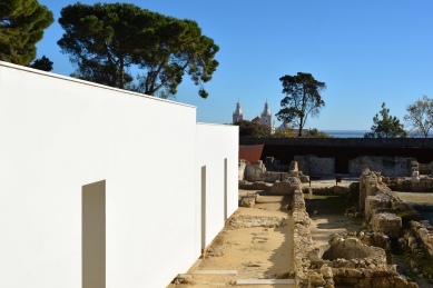 Muzealizace arch. vykopávek Praça Nova na hradě São Jorge - foto: Petr Šmídek, 2013