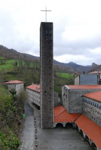 Basilica of Aránzazu - foto: Petr Šmídek, 2013