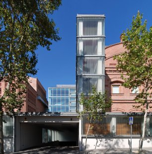 Regional archives and library - foto: Petr Šmídek, 2007