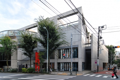 Collezione Commercial Building - foto: Petr Šmídek, 2012