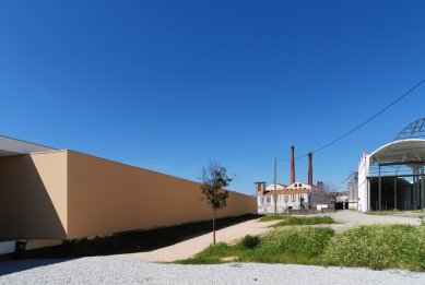 Hotel and Catering School - foto: Petr Šmídek, 2013