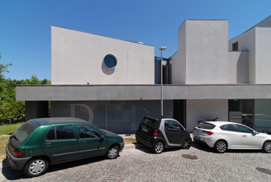 Commercial Building in Boavista - foto: Petr Šmídek, 2011