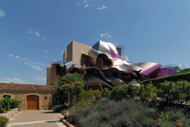 Vinařství a hotel Marqués de Riscal - foto: Petr Šmídek, 2011