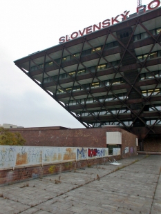 Slovenský rozhlas - foto: Petr Šmídek, 2005