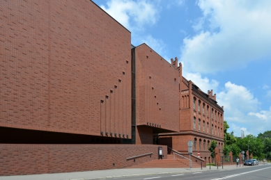 Science and Musical Education Center Symphony - foto: Petr Šmídek, 2013