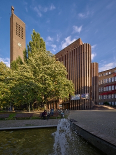 Kostel Hohenzollernplatz - foto: Jaroslav Mareš, Hivision.cz