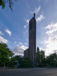 Kostel Hohenzollernplatz - foto: Jaroslav Mareš, Hivision.cz