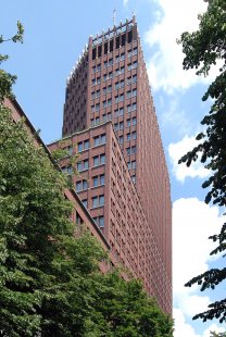 DaimlerChrysler Highrise Building - foto: Petr Šmídek, 2008