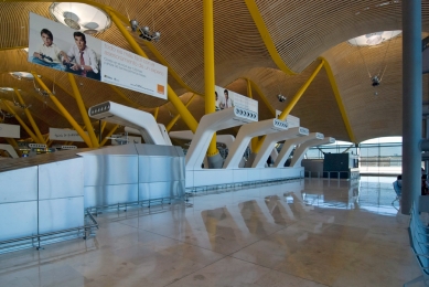 Mezinárodní letiště Barajas - foto: Petr Šmídek, 2007