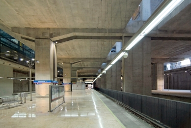 Madrid Barajas Airport - foto: Petr Šmídek, 2007