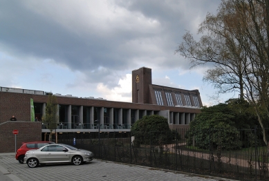 Krematorium Hamburk-Ohlsdorf - foto: Petr Šmídek, 2012