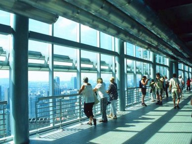 Petronas Twin Towers - foto: © Manfred Leiter, 1997-2005