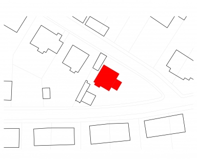 Reconstruction and extension of a family house - Situation