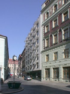 Hotel Josef - foto: Petr Šmídek, 2003