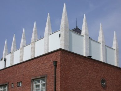 Krematorium Brno - foto: Petr Šmídek, 2003