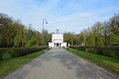 Friedhofskapelle Oswitz - foto: Petr Šmídek, 2014