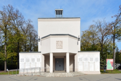 Friedhofskapelle Oswitz - foto: Petr Šmídek, 2014