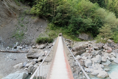 Kamenná lávka na turistické cestě Via Spluga - foto: Petr Šmídek, 2008