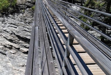 Traversina footbridge II - foto: Petr Šmídek, 2008