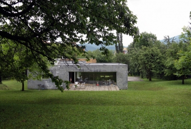 Vlastní rodinný dům s ateliérem - foto: Vavřinec Menšl