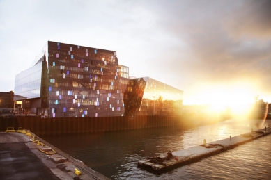 Harpa - koncertní síň a konferenční centrum - foto: Courtesy of Henning Larsen Architects