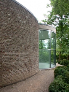 Museum Insel Hombroich - Graubner pavilon - exteriér - foto: Petr Šmídek, 2003