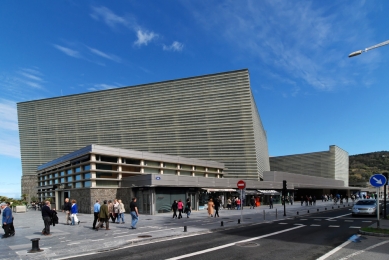 Kursaal - kulturní centrum a koncertní síň - foto: Petr Šmídek, 2013