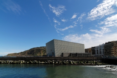 Kursaal - kulturní centrum a koncertní síň - foto: Petr Šmídek, 2013