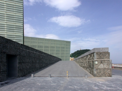 Kursaal - kulturní centrum a koncertní síň - foto: Petr Šmídek, 2006