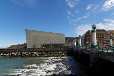 Kursaal - kulturní centrum a koncertní síň - foto: Petr Šmídek, 2013