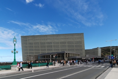 Kursaal - kulturní centrum a koncertní síň - foto: Petr Šmídek, 2013