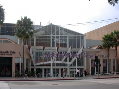 Santa Monica Place - foto: Petr Šmídek, 2001