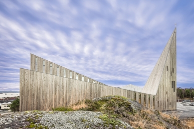 Community Church Knarvik - foto: Hundven-Clements Photography